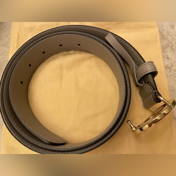 Gucci Leather Belt size 105 or 42 BEIGE, Gold hardware. Authentic. - Picture 7 of 8